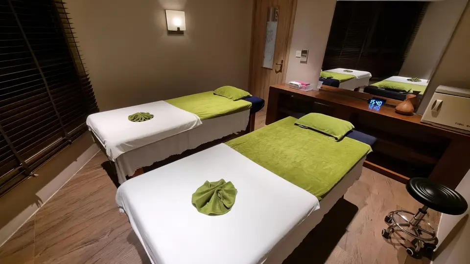 Interior of a private room at Nha Trang Vitamin Spa